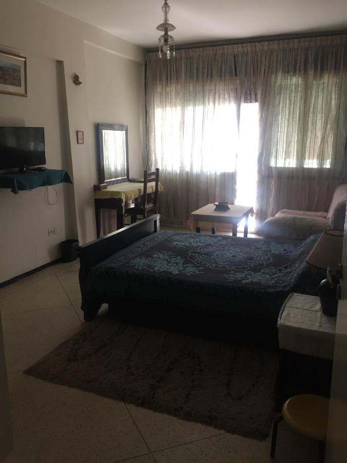 Property Located In A Quiet Area Near The Train Station Καζαμπλάνκα Εξωτερικό φωτογραφία
